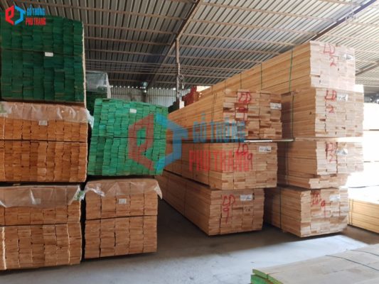 Gỗ thông nhập khẩu
