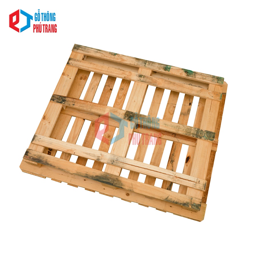 pallet gỗ thông 110cm x 130cm nâng 4 chiều