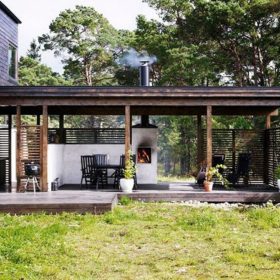 Đây chắc hẳn là giấc mơ của rất nhiều người - vườn sau thoáng đãng với khu vực nghỉ ngơi thoải mái, tiện nghi