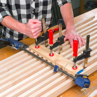 Ráp các chi tiết của ghế băng dài