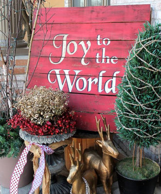 trang tri noel bang pallet go cu