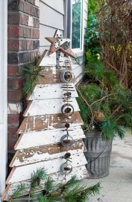 trang tri noel bang pallet go cu