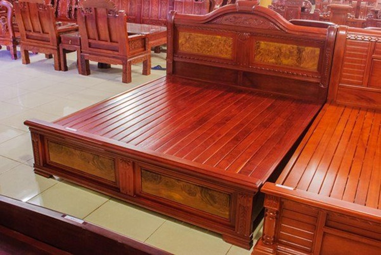 Giường gỗ Lim
