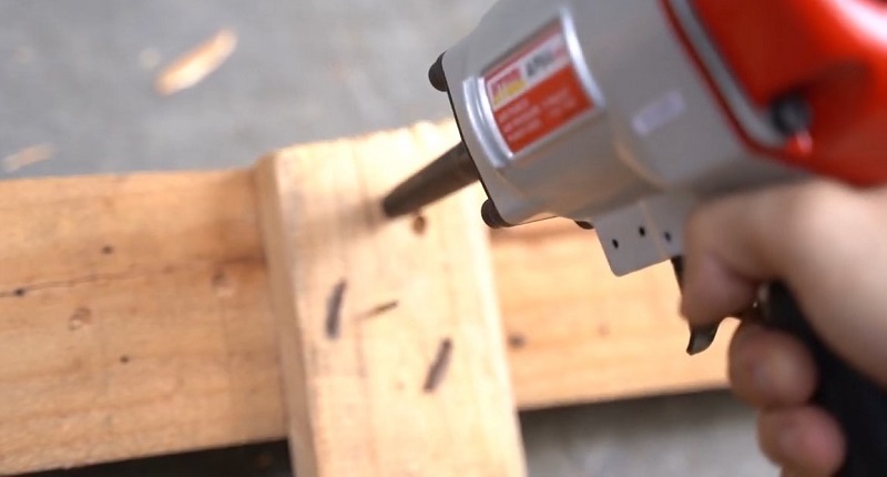 cach dong ke giay bang go pallet