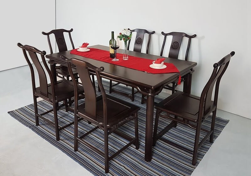 Bàn ghế gỗ Chiu Liu