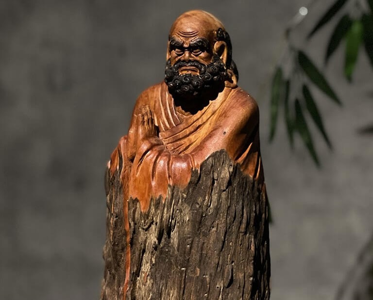 Tượng Đạt Ma Sư Tổ Gỗ Dâu