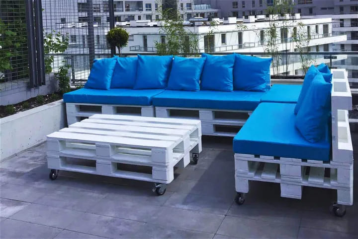 Mẫu sofa gỗ pallet màu xanh