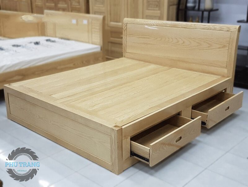 Giường gỗ sồi Nga
