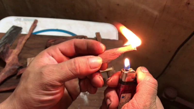 Nhận biết gỗ Sưa bằng cách đốt gỗ