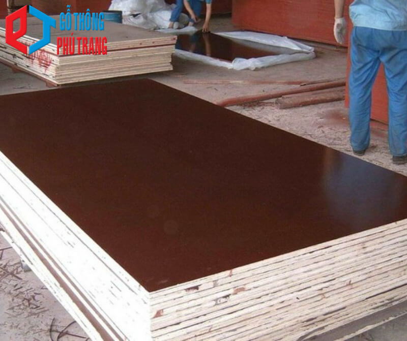 Hoàn thiện ván ép phủ phim