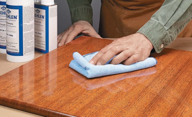 Cách xử lý bề mặt gỗ thông