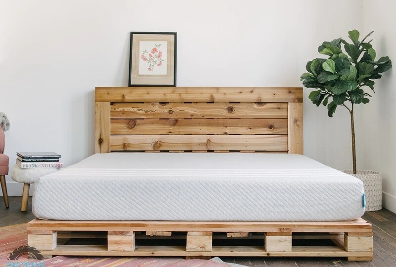 Giường gỗ pallet