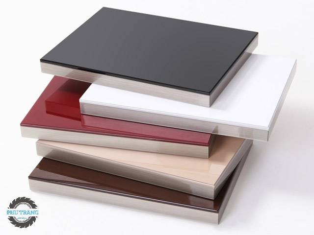 Ưu điểm của laminate tráng gương