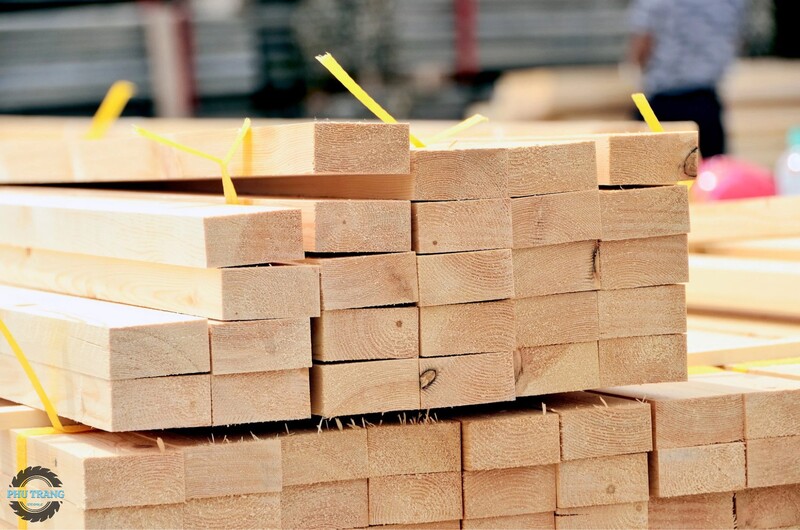 Gỗ thông tự nhiên