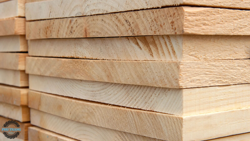 Gỗ thông trắng nguyên liệu làm pallet