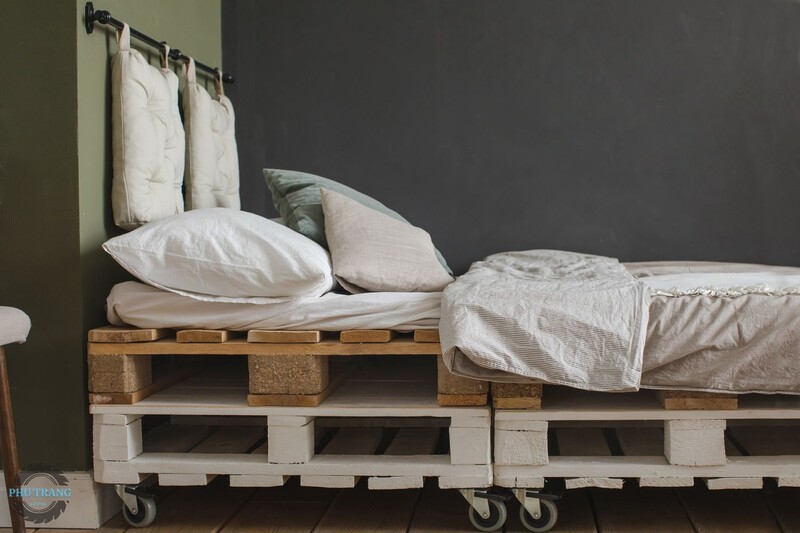 Giường ngủ bằng gỗ pallet