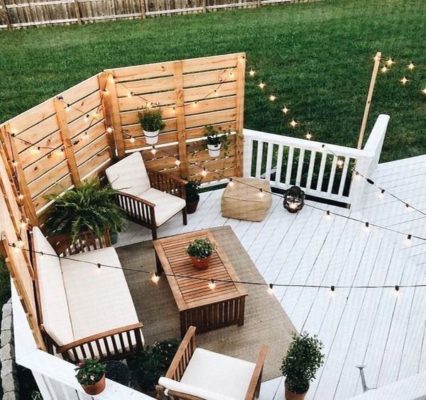 Ý tưởng thiết kế cho không gian thư giãn sang chảnh và gần như tách khỏi môi trường xung quanh nhưng vẫn rất tự nhiên, gần gũi