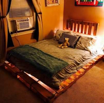 Đóng giường bằng gỗ pallet