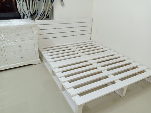 Cách đóng giường bằng gỗ pallet