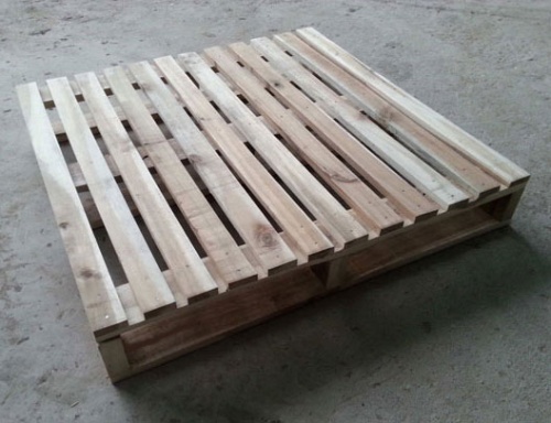 Bán gỗ thông pallet