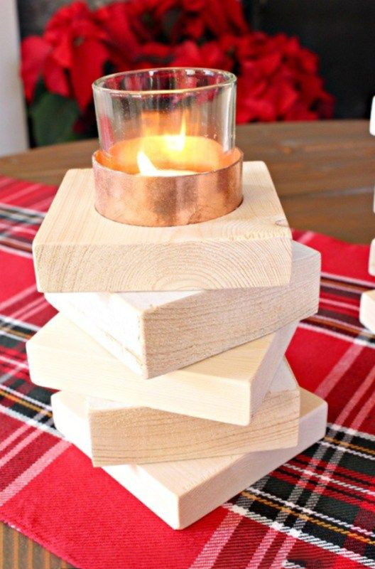 Đèn nến, đế ly gỗ xếp tầng làm từ gỗ pallet